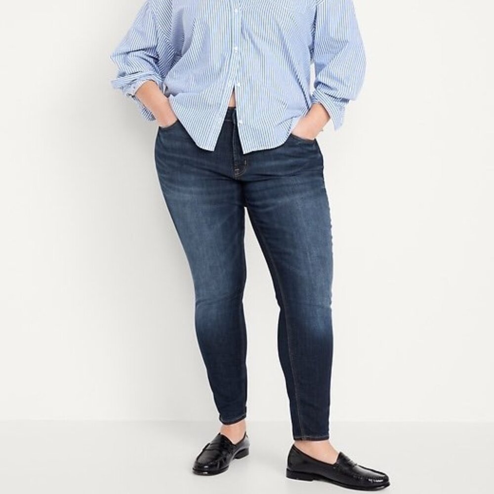 Old Navy mid-rise rockstar super skinny jeans